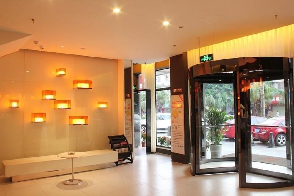 Jinjiang Inn Liuzhou Bubugao Square North Station Екстериор снимка