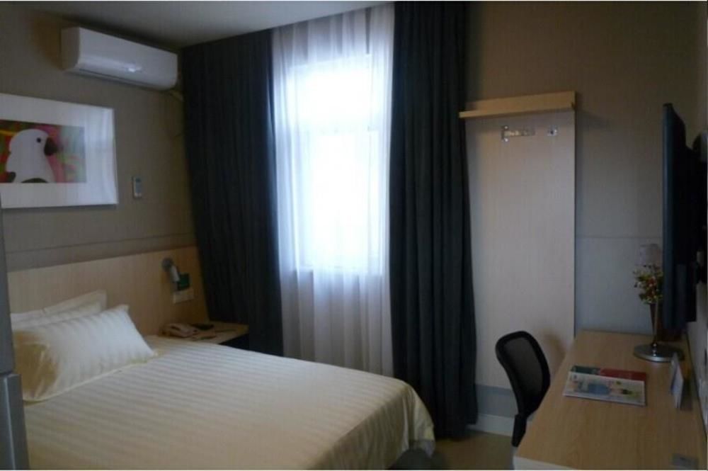 Jinjiang Inn Liuzhou Bubugao Square North Station Екстериор снимка