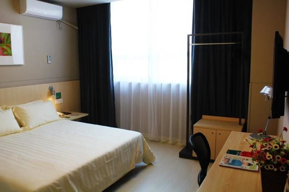 Jinjiang Inn Liuzhou Bubugao Square North Station Екстериор снимка