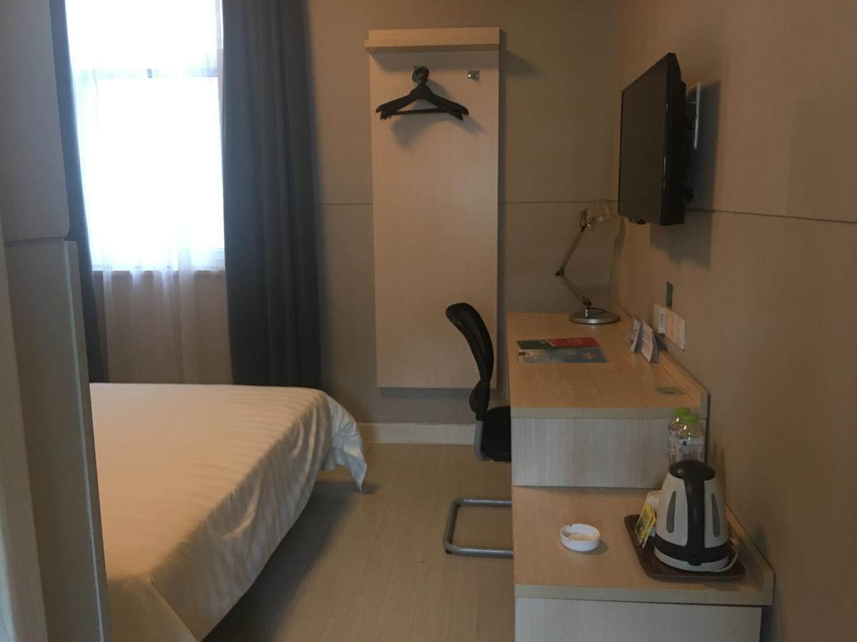 Jinjiang Inn Liuzhou Bubugao Square North Station Екстериор снимка