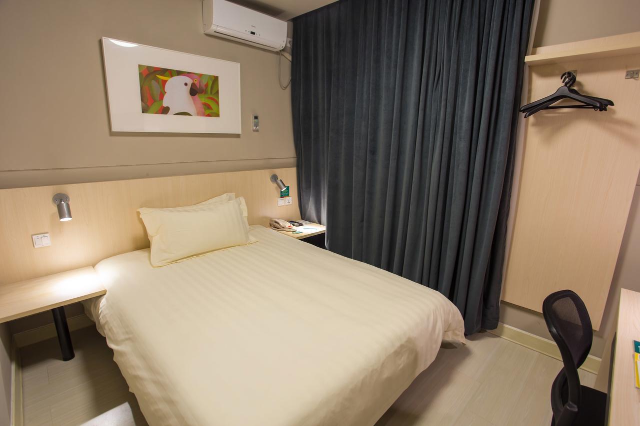 Jinjiang Inn Liuzhou Bubugao Square North Station Екстериор снимка
