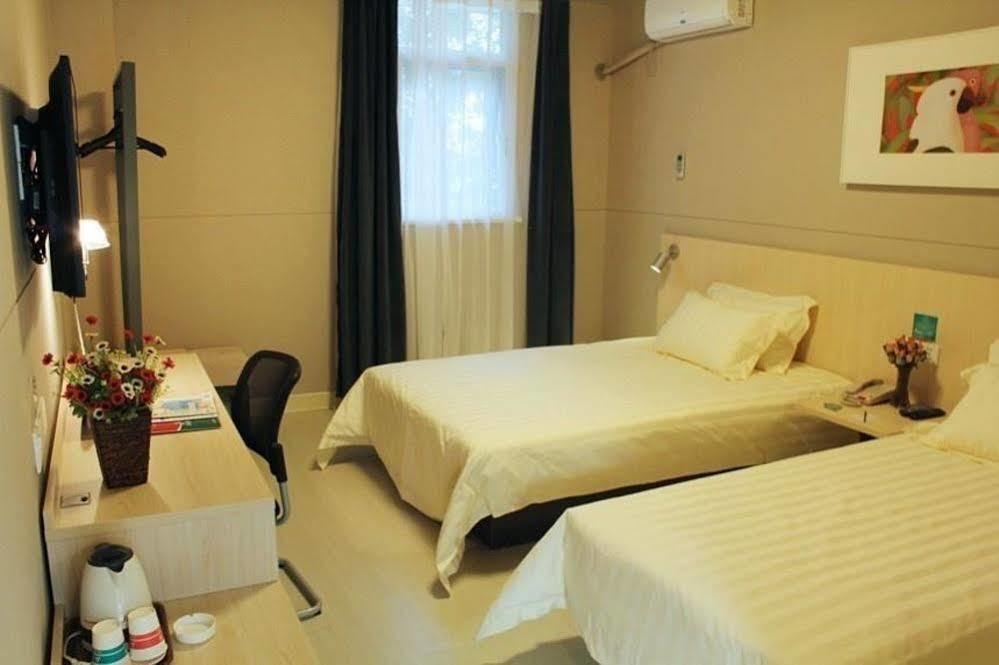 Jinjiang Inn Liuzhou Bubugao Square North Station Екстериор снимка